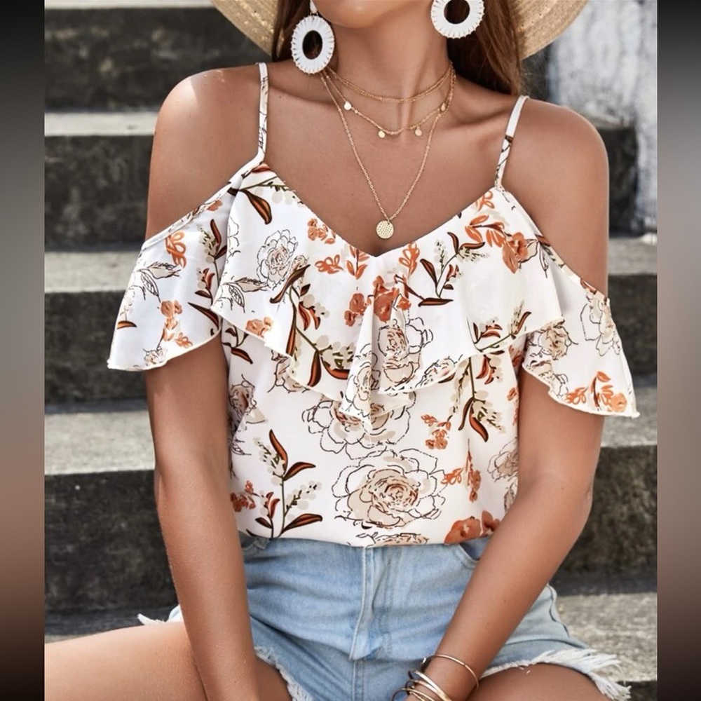 Floral Top. Cold shoulder ruffle blouse. Shein, size (8/10)L